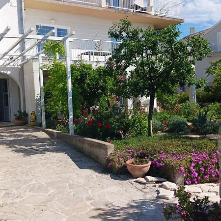 Sunce Apartment Primošten Exterior foto